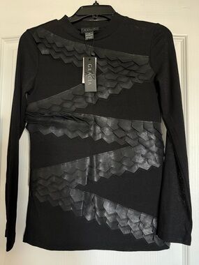 Gracia Black Long-Sleeve Textured Chevron Dress.